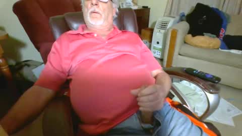 Snapshot of prlbob77 chatting on 02.23.25 prlbob77 online show from 02.23.25