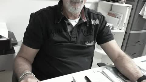 mature hairy guy online show from 06.13.26