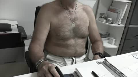mature hairy guy online show from 07.11.26