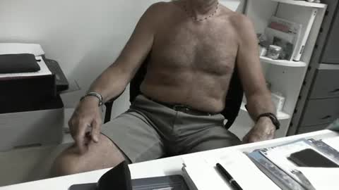 mature hairy guy online show from 08.05.26