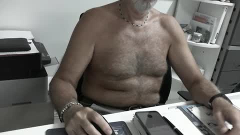 mature hairy guy online show from 08.06.26