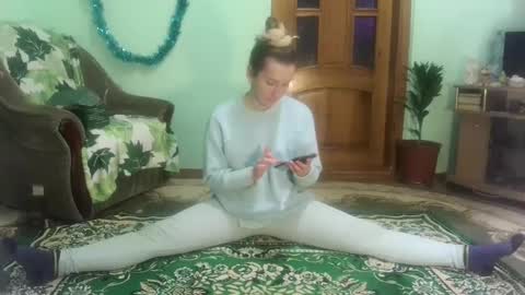 Snapshot of proud_sweet_21 chatting on 12.27.24 proud sweet 21 online show from 12.27.24