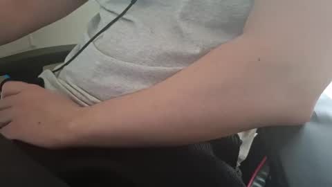 Snapshot of pryli27 chatting on 02.22.26 pryli27 online show from 02.22.26