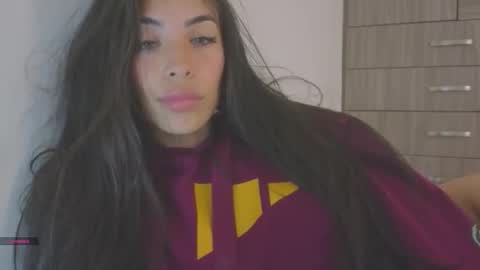 Snapshot of pssiquiss chatting on 11.06.25 Katerine online show from 11.06.25