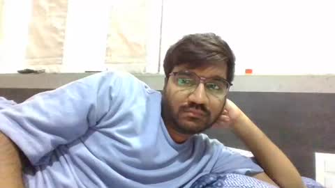 Snapshot of ptl1711 chatting on 12.04.24 ptl1711 online show from 12.04.24