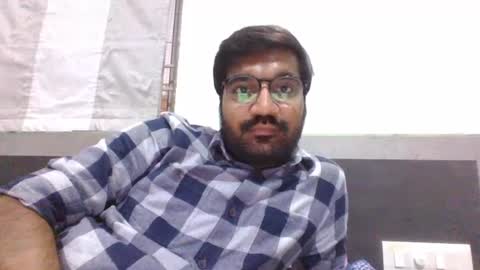 Snapshot of ptl1711 chatting on 02.04.25 ptl1711 online show from 02.04.25