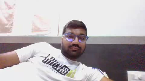 Snapshot of ptl1711 chatting on 11.04.25 ptl1711 online show from 11.04.25