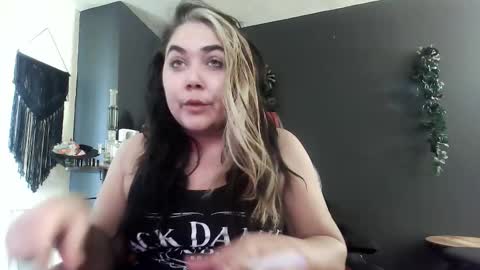 Krystle online show from 12.05.25