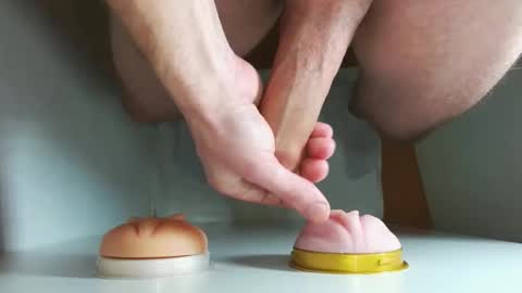 Snapshot of pude90 chatting on 10.11.25 PuDe90 online show from 10.11.25