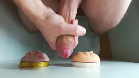 Snapshot of pude90 chatting on 10.30.25 PuDe90 online show from 10.30.25