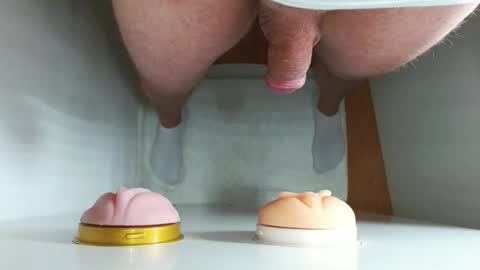 Snapshot of pude90 chatting on 11.21.25 PuDe90 online show from 11.21.25