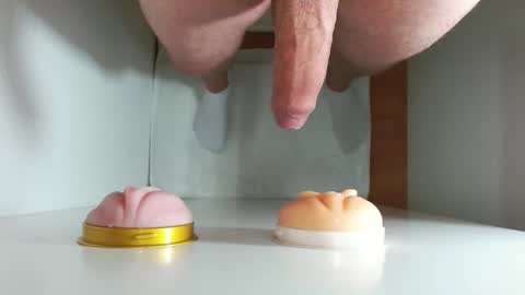 Snapshot of pude90 chatting on 02.25.26 PuDe90 online show from 02.25.26