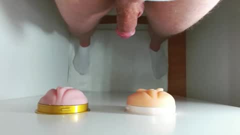 Snapshot of pude90 chatting on 02.28.26 PuDe90 online show from 02.28.26