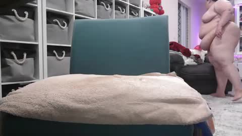 Snapshot of pugglelover chatting on 02.15.25 Puggie - online show from 02.15.25