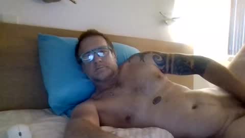 Snapshot of pulllin4u chatting on 04.26.26 pulllin4u online show from 04.26.26