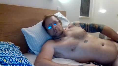 Snapshot of pulllin4u chatting on 05.15.26 pulllin4u online show from 05.15.26
