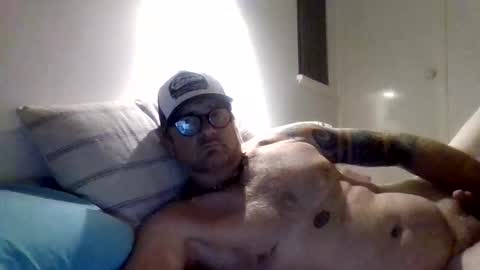 Snapshot of pulllin4u chatting on 05.25.26 pulllin4u online show from 05.25.26