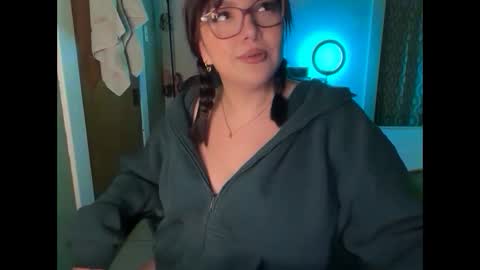 Snapshot of pumpkin_bunny chatting on 10.18.25 Pumpkin bunny online show from 10.18.25