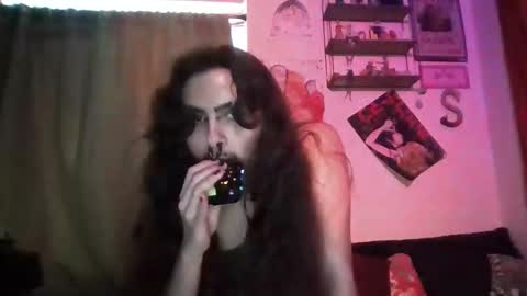 Snapshot of punchingbag2006 chatting on 02.10.26 paradigm online show from 02.10.26