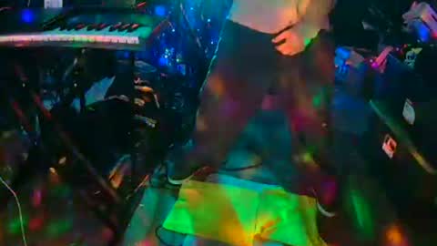 punkrunr083 online show from 03.02.26