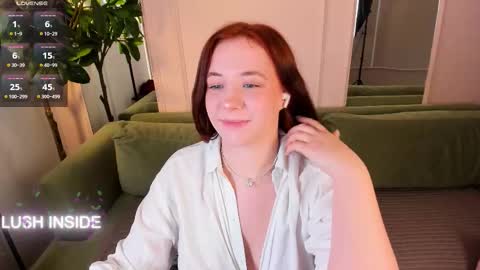 Snapshot of pure_flower_alison chatting on 02.11.26 Alison online show from 02.11.26