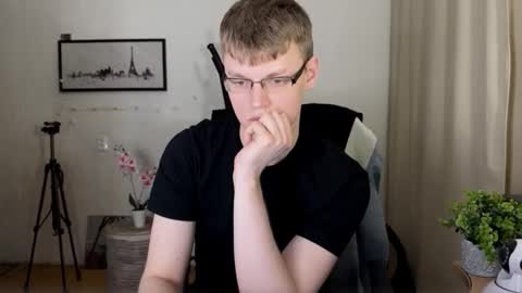 Snapshot of pure_ilya chatting on 03.01.26 Ilya online show from 03.01.26