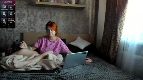Snapshot of purebeautie chatting on 12.12.24 Katty online show from 12.12.24