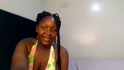 Snapshot of purple_honey2 chatting on 06.14.26 Honey online show from 06.14.26