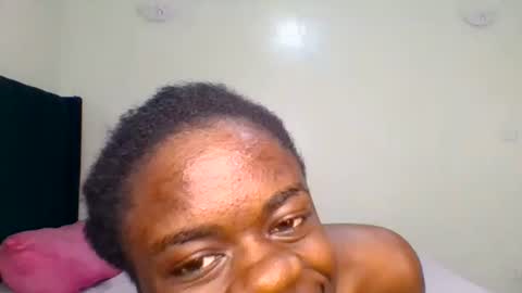 Snapshot of purple_honey2 chatting on 06.16.26 Honey online show from 06.16.26