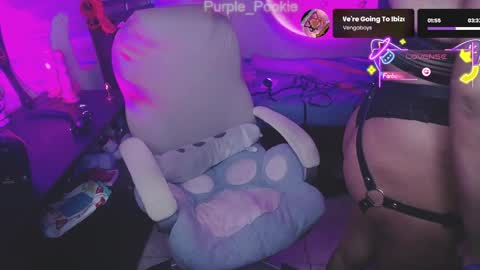 Snapshot of purple_pookie chatting on 03.30.26 Sofia online show from 03.30.26