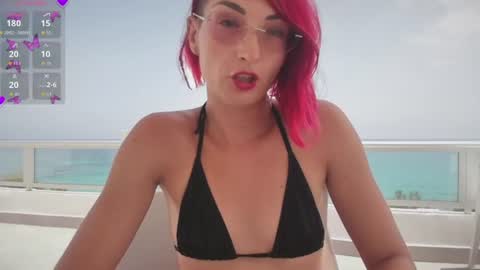 Snapshot of purplerainn69 chatting on 07.19.26 PurpleRainn69 Dina online show from 07.19.26