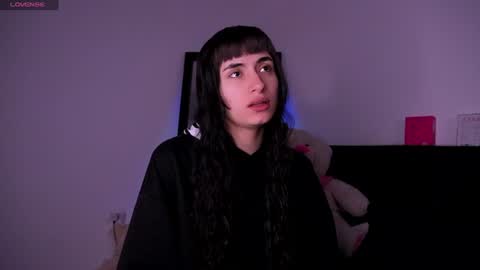 Snapshot of purplesnake_ chatting on 07.15.26 Alynn online show from 07.15.26