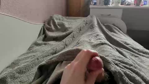 Snapshot of pussylicker1377 chatting on 03.10.26 Pussylicker online show from 03.10.26