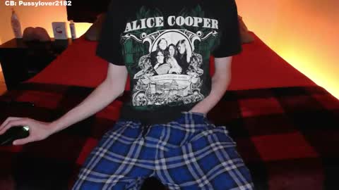pussylover2182 online show from 10.27.25