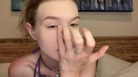 Snapshot of pussymoneywet chatting on 02.04.26 Lina online show from 02.04.26