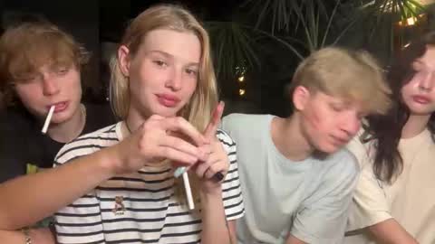 Snapshot of pussymoneywet chatting on 03.04.26 Lina online show from 03.04.26