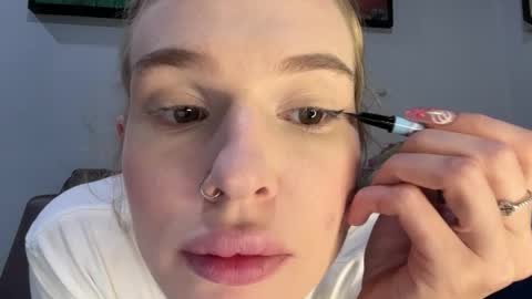 Snapshot of pussymoneywet chatting on 03.09.26 Lina online show from 03.09.26