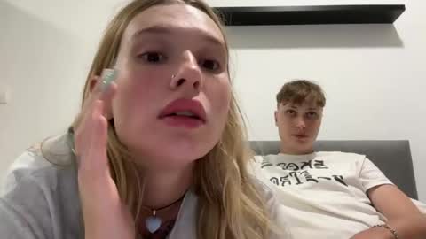 Snapshot of pussymoneywet chatting on 03.20.26 Lina online show from 03.20.26