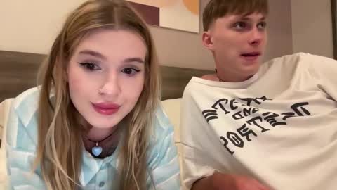 Snapshot of pussymoneywet chatting on 03.21.26 Lina online show from 03.21.26