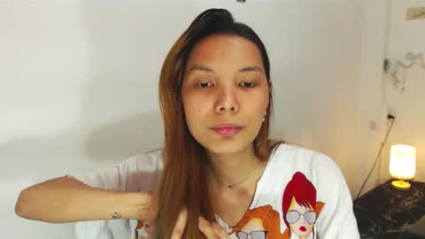 Snapshot of pussywetandwild chatting on 12.01.24 LHARA online show from 12.01.24