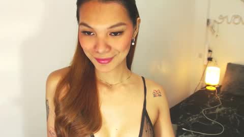 Snapshot of pussywetandwild chatting on 12.17.24 LHARA online show from 12.17.24