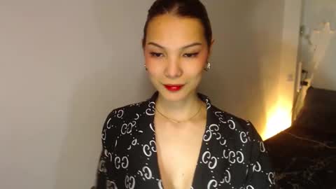 Snapshot of pussywetandwild chatting on 02.02.25 LHARA online show from 02.02.25