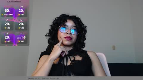 Snapshot of putakusan chatting on 10.17.25 Izumi online show from 10.17.25