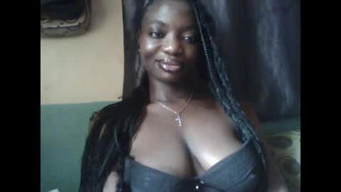 Snapshot of pweedy_ora chatting on 06.25.26 ora online show from 06.25.26