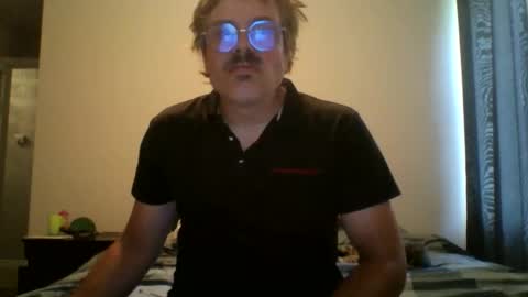 Snapshot of qc4h20 chatting on 09.12.25 horny fox online show from 09.12.25