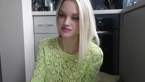 Milana online show from 02.05.25