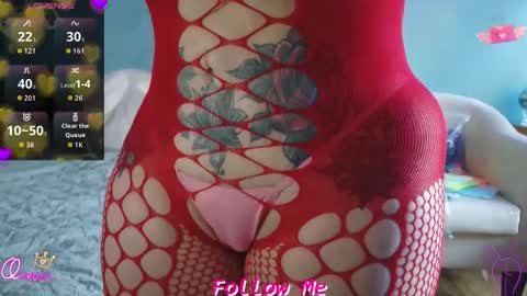 Snapshot of qu33nandh3rk1ng chatting on 02.16.26 Queen And King online show from 02.16.26