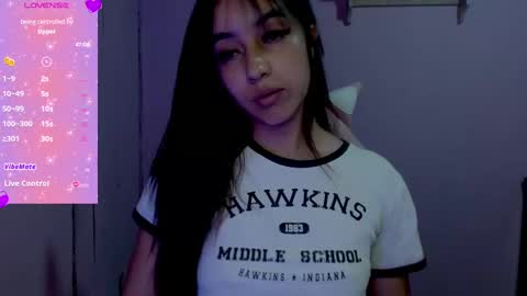 Snapshot of quee_tiana chatting on 09.20.25 your princess online show from 09.20.25