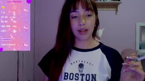 Snapshot of quee_tiana chatting on 10.16.25 your princess online show from 10.16.25