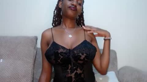 queen74890 online show from 09.29.25